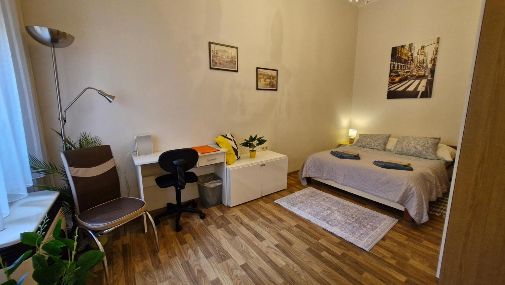 Center Royalty Apartment — Photos 2